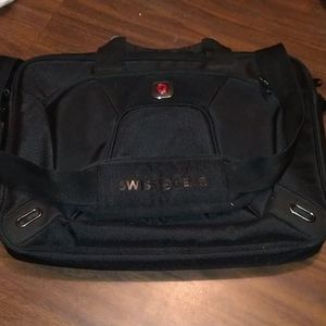 💯Like New SwissGear Shoulder Bag💯